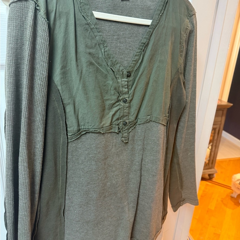 Sundance Sage Green V-Neck Blouse